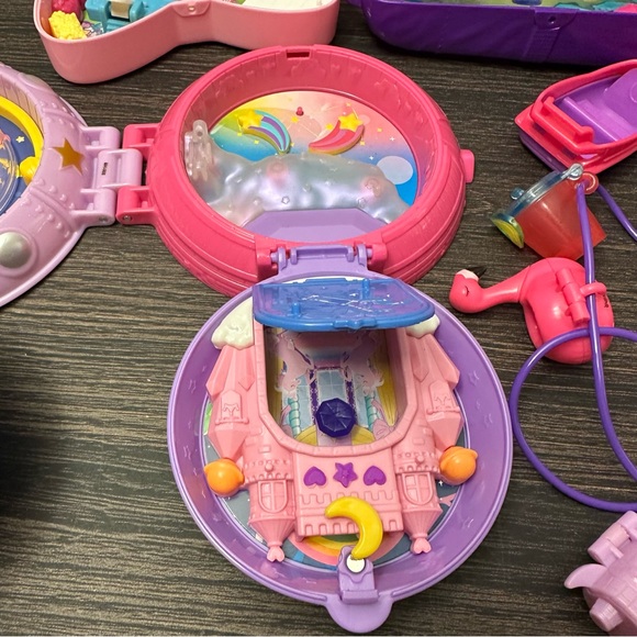 Polly Pocket Flamingo Backyard Butterfly Backpack Space Compact Dolls & Charms - Picture 3 of 16